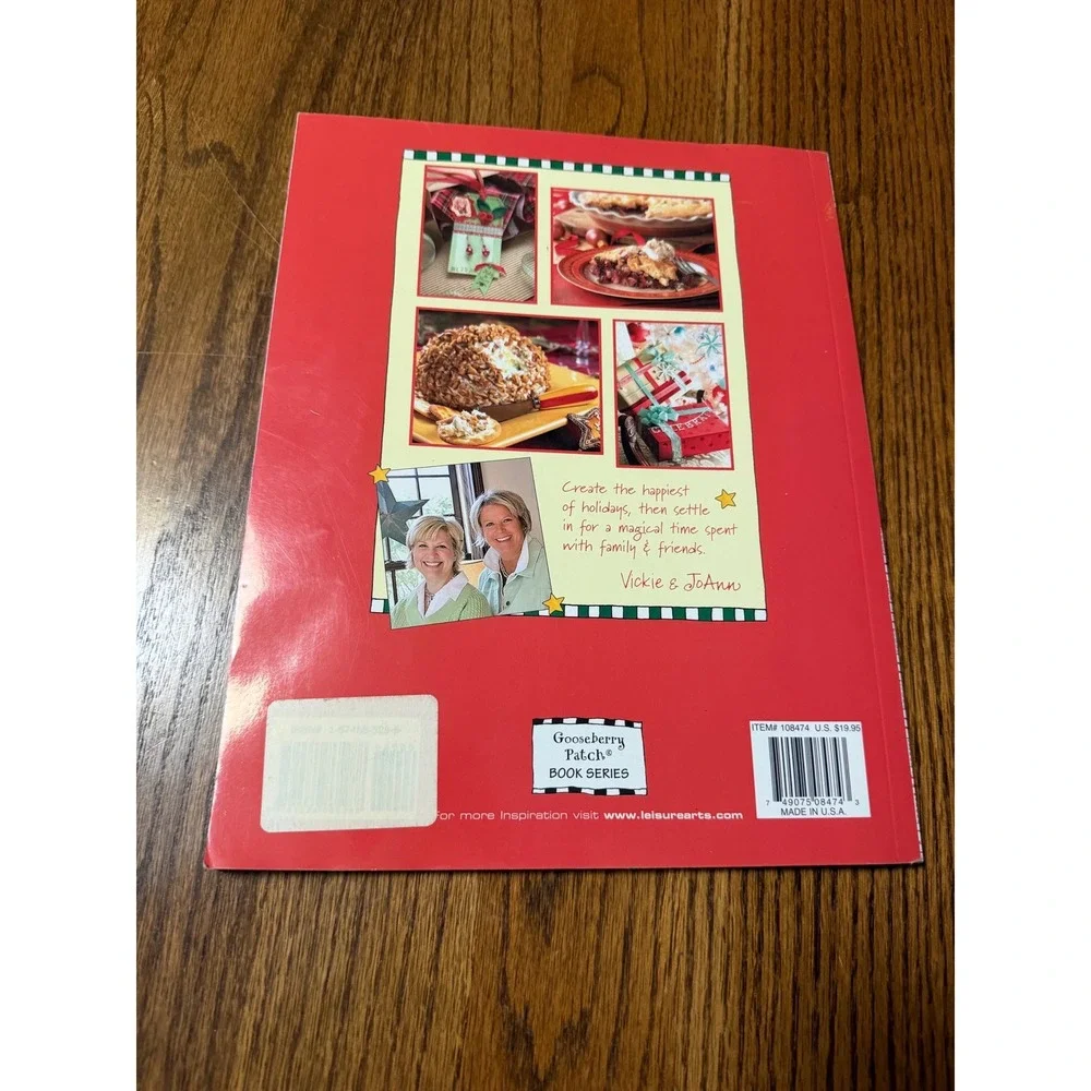 Gooseberry Patch Christmas Book Lot of 2 Leisure Arts Recipes Crafts Holiday
